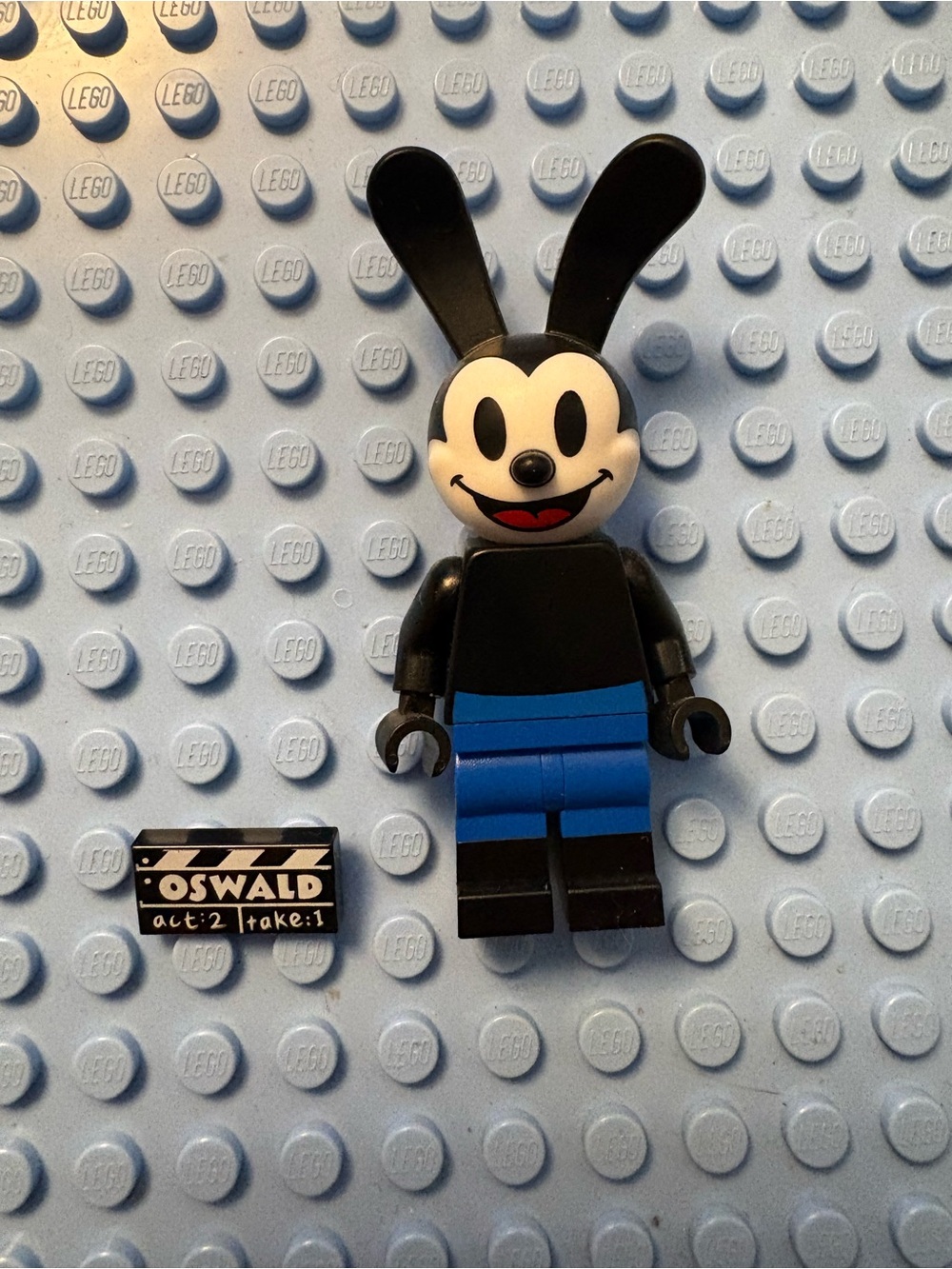 LEGO Oswald the Lucky Rabbit Disney 100 Minifigure